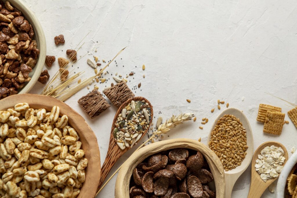Prato com alimentos ideais para um pré-treino natural