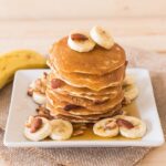 Receitas fitness como esta panqueca de banana combinam energia, sabor e praticidade para um pré-treino nutritivo e equilibrado.