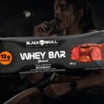 Imagem de uma barra de proteína da Black Skull